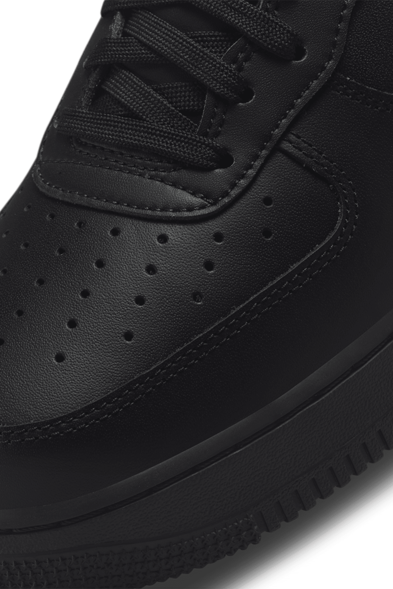 Air Force 1 '07 ‚Black‘ (DM0211-001) – datum uvedení