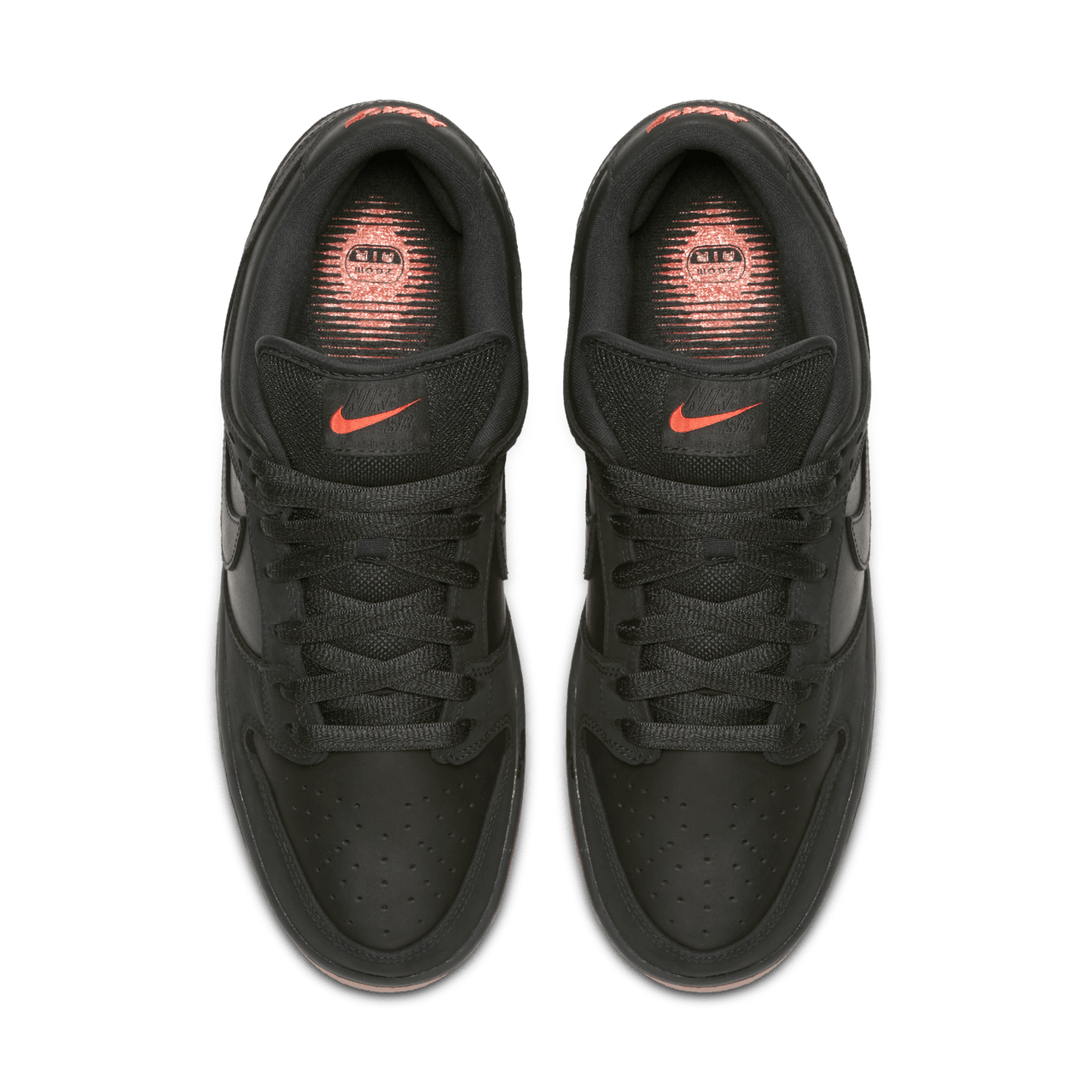 Nike sb dunk black pigeon on sale