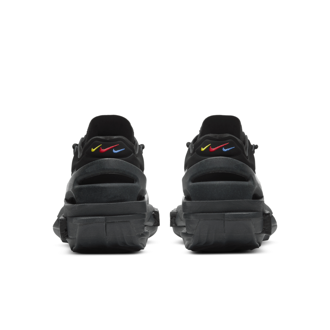 Date de sortie de la Fontanka Edge « Triple Black »