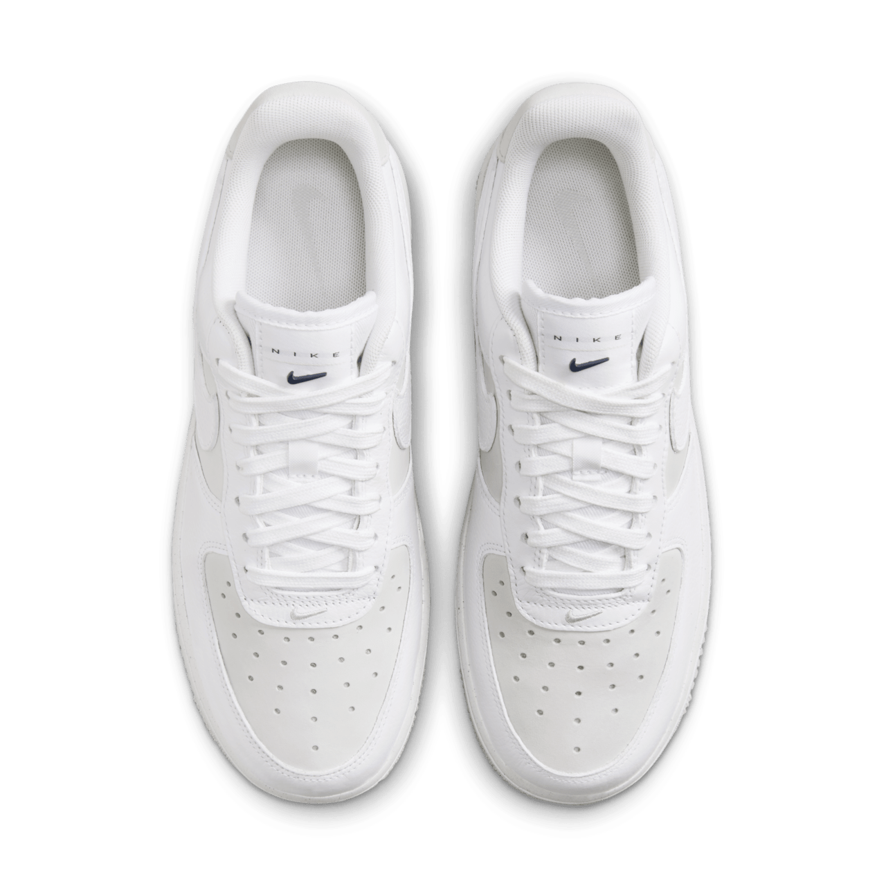 Fecha de lanzamiento del Air Force 1 '07 "White and Photon Dust" para mujer (DZ2708-102)