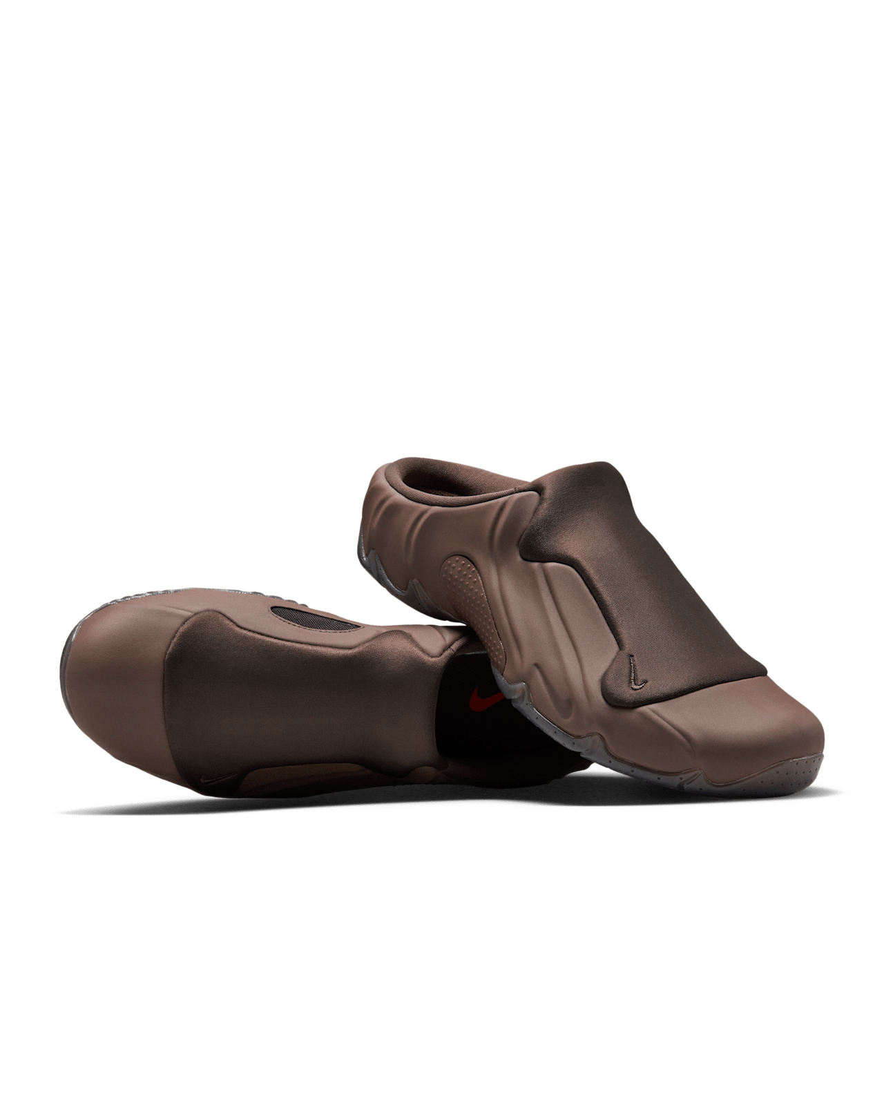 Fecha de lanzamiento de los Clogposite "Ironstone and Black" (HF2900-001)
