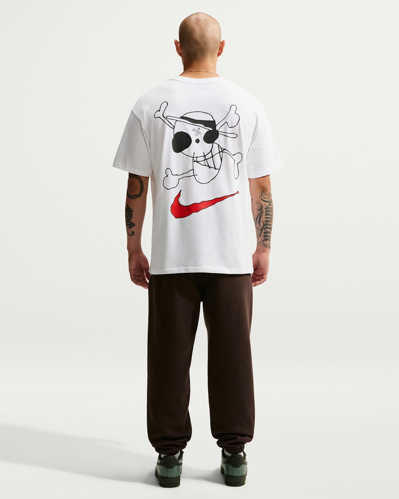 メンズ Tシャツ. Nike SNKRS