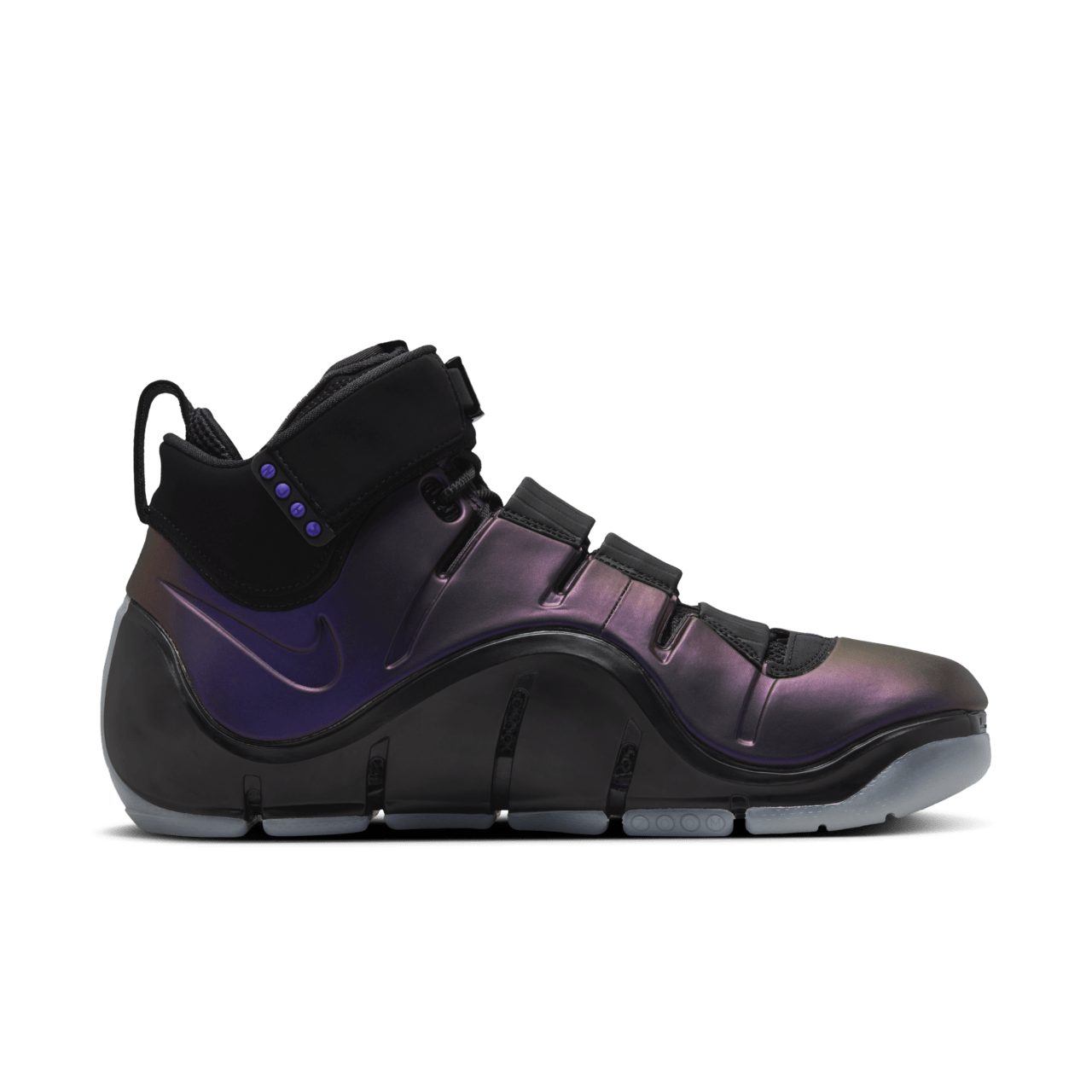 Lanceringsdato for Zoom LeBron IV "Black and Varsity Purple" (FN6251-001)