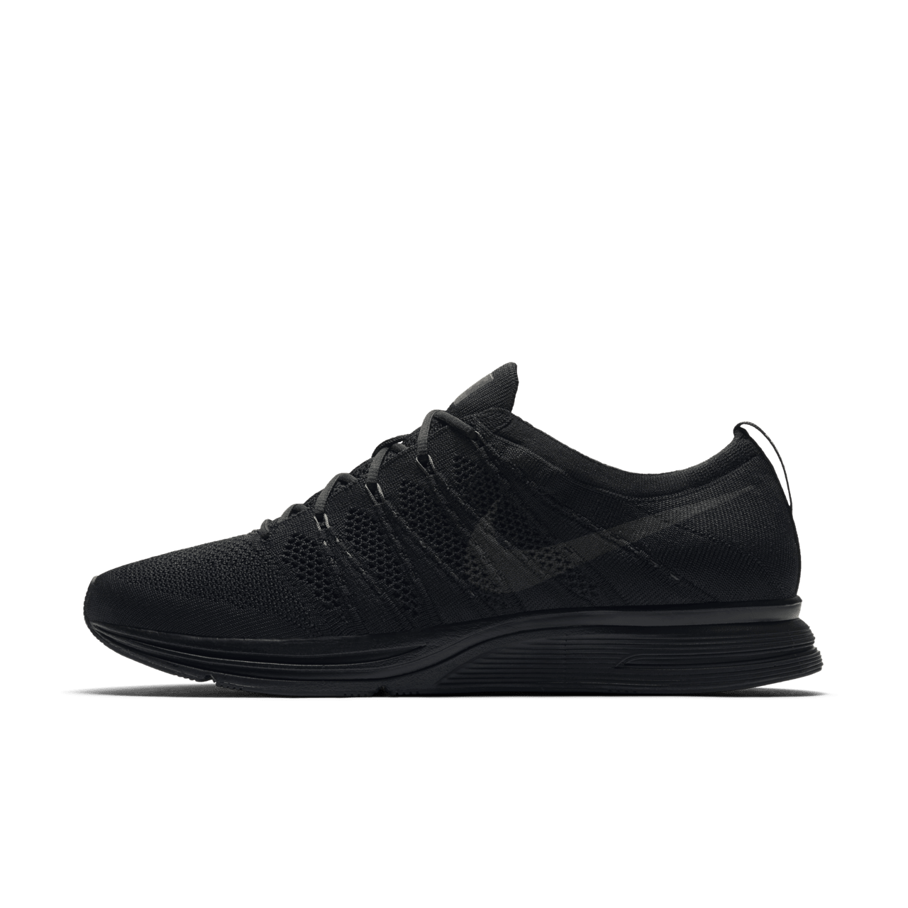 Black flyknit nike on sale