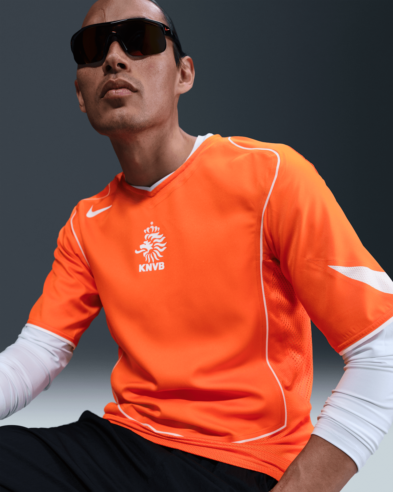 【NIKE公式】Netherlands 2004 Total 90 Reissue Apparel Collection