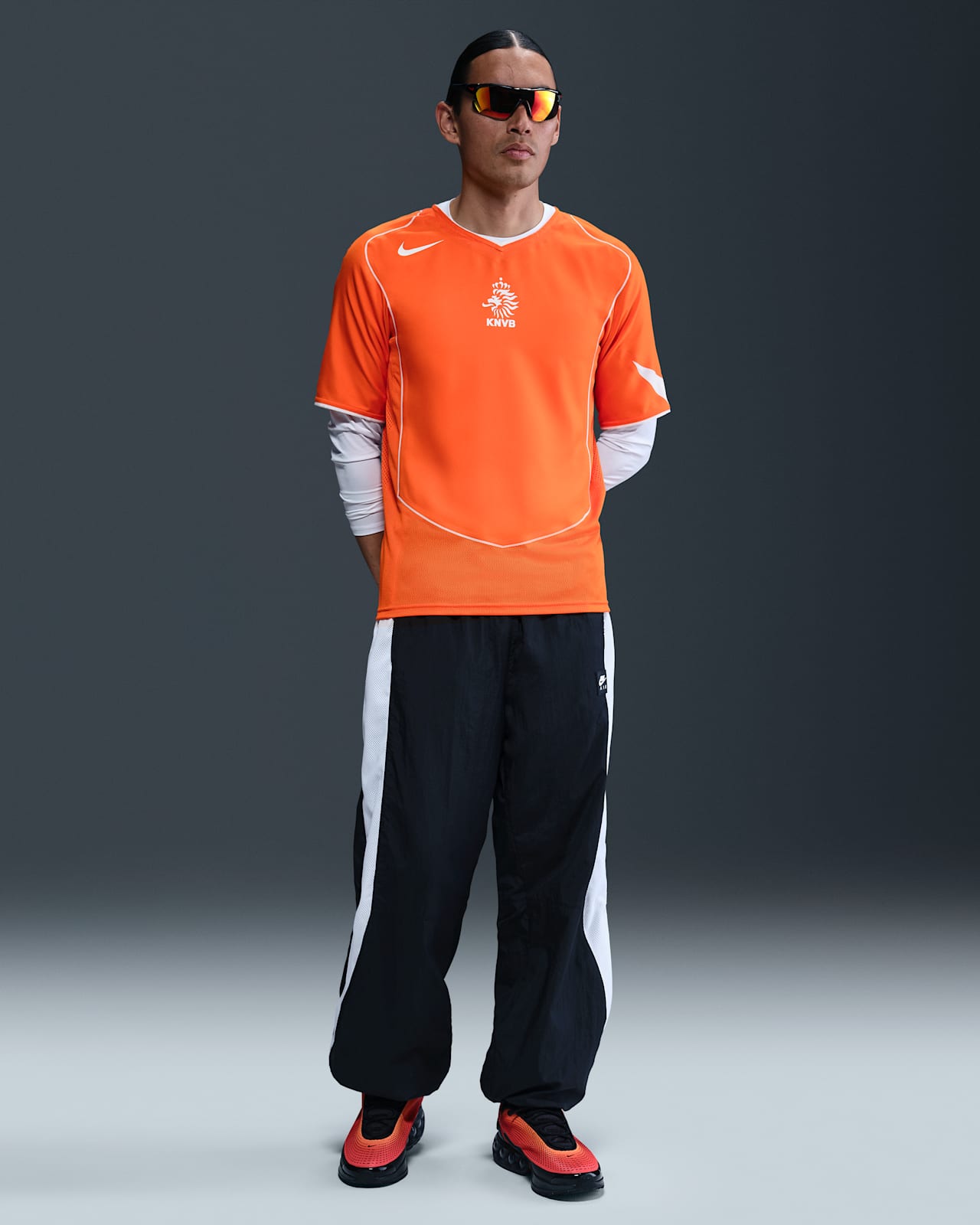 【NIKE公式】Netherlands 2004 Total 90 Reissue Apparel Collection