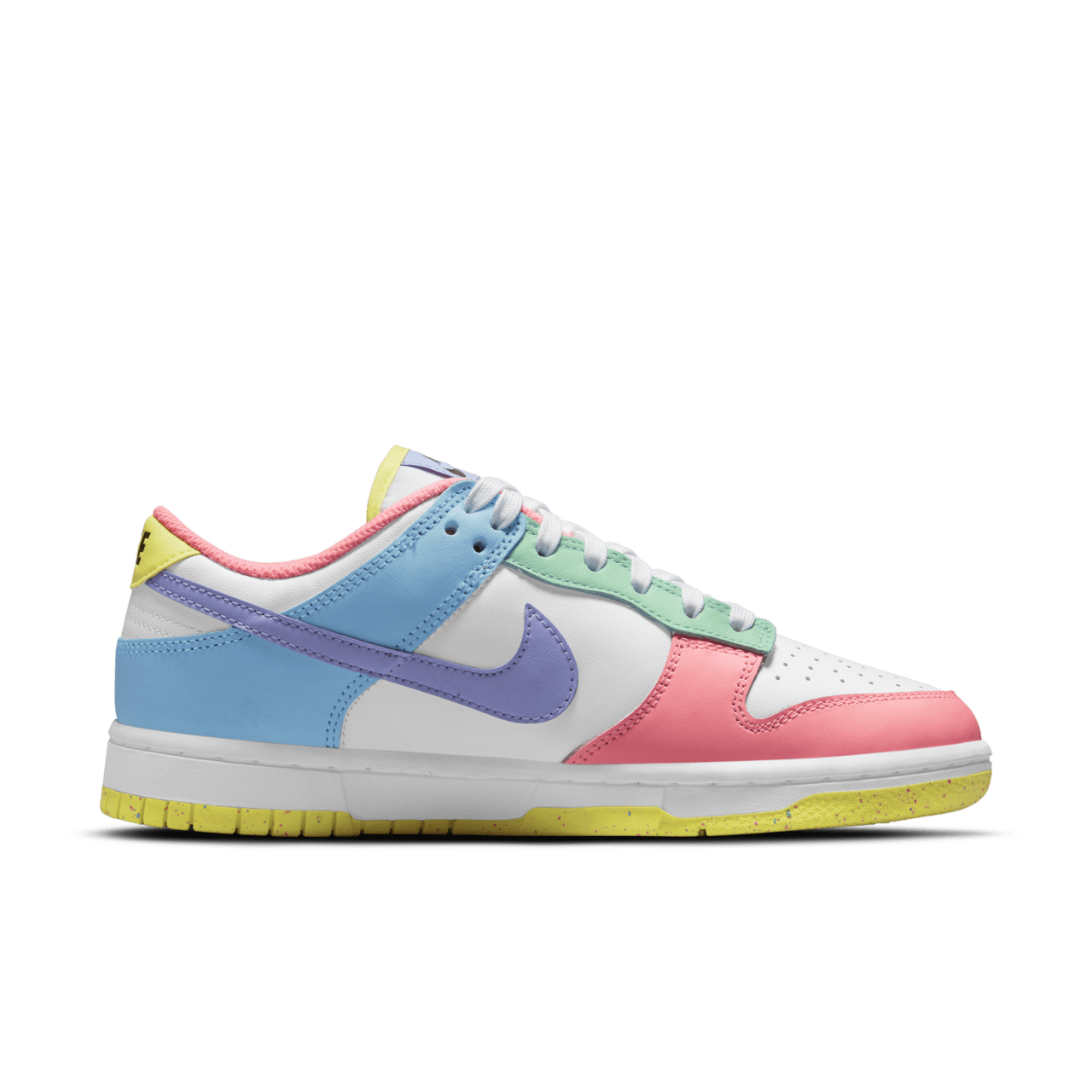 วันเปิดตัว Dunk Low “Candy” ผู้หญิง