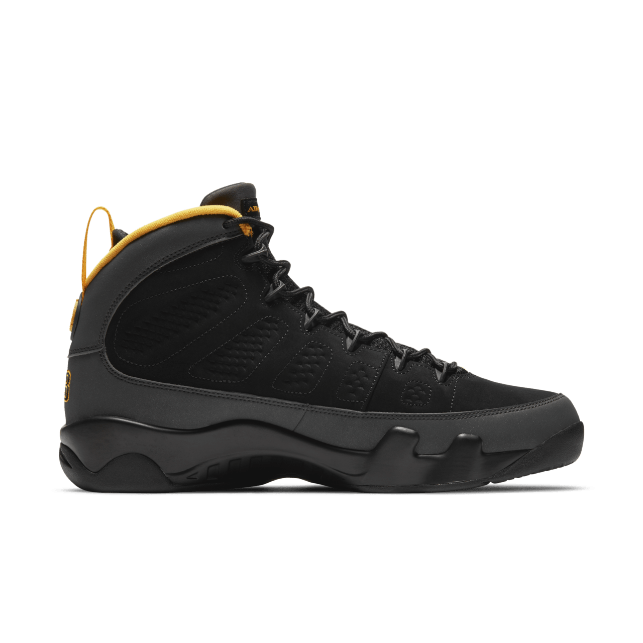 Fecha de lanzamiento del calzado Air Jordan 9 "University Gold"