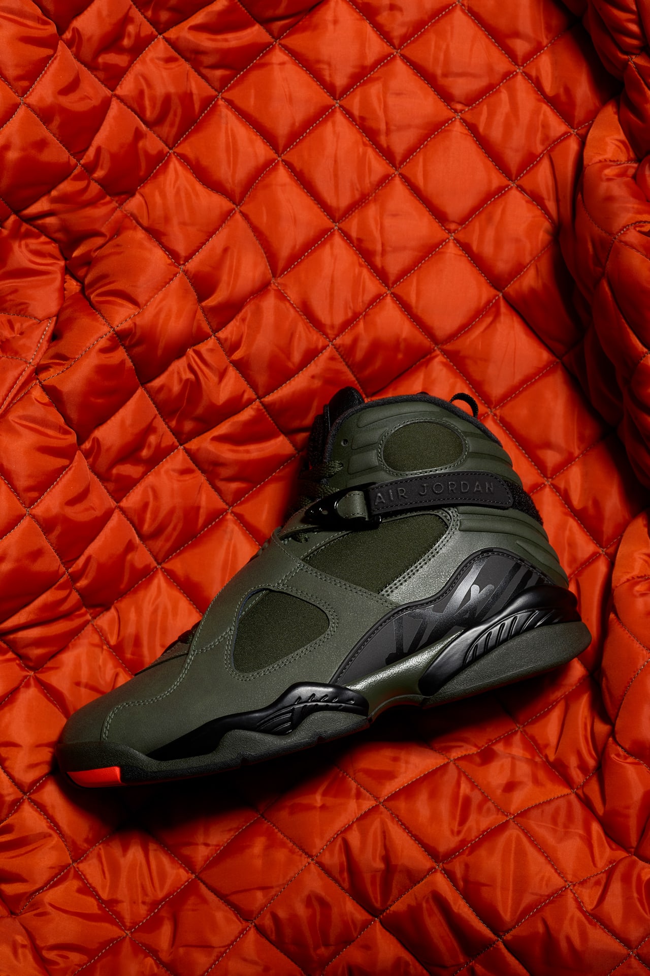 Jordan 8 green and orange on sale