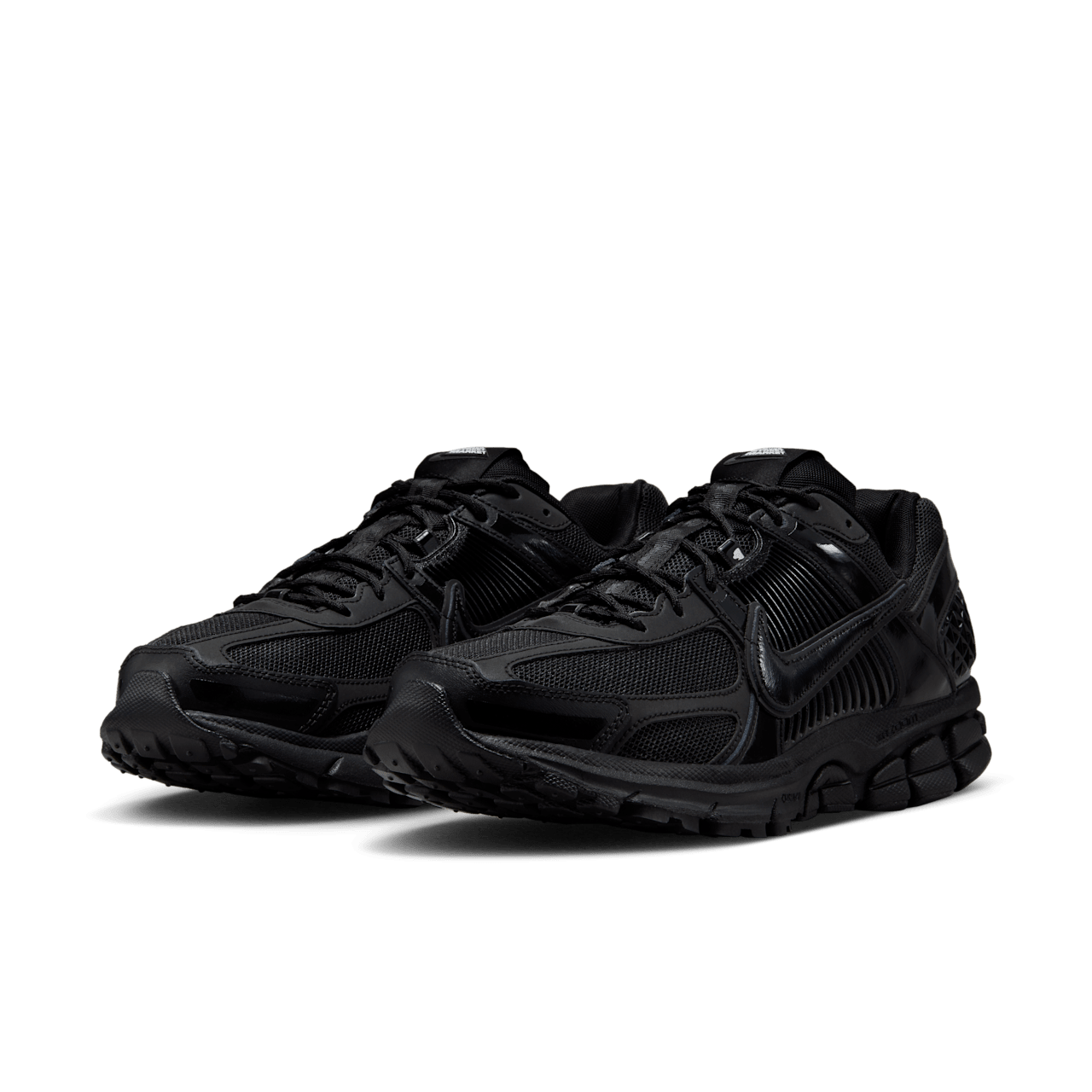 Data de llançament de les Zoom Vomero 5 x Dover Street Market "Triple Black" (FZ3313-001)