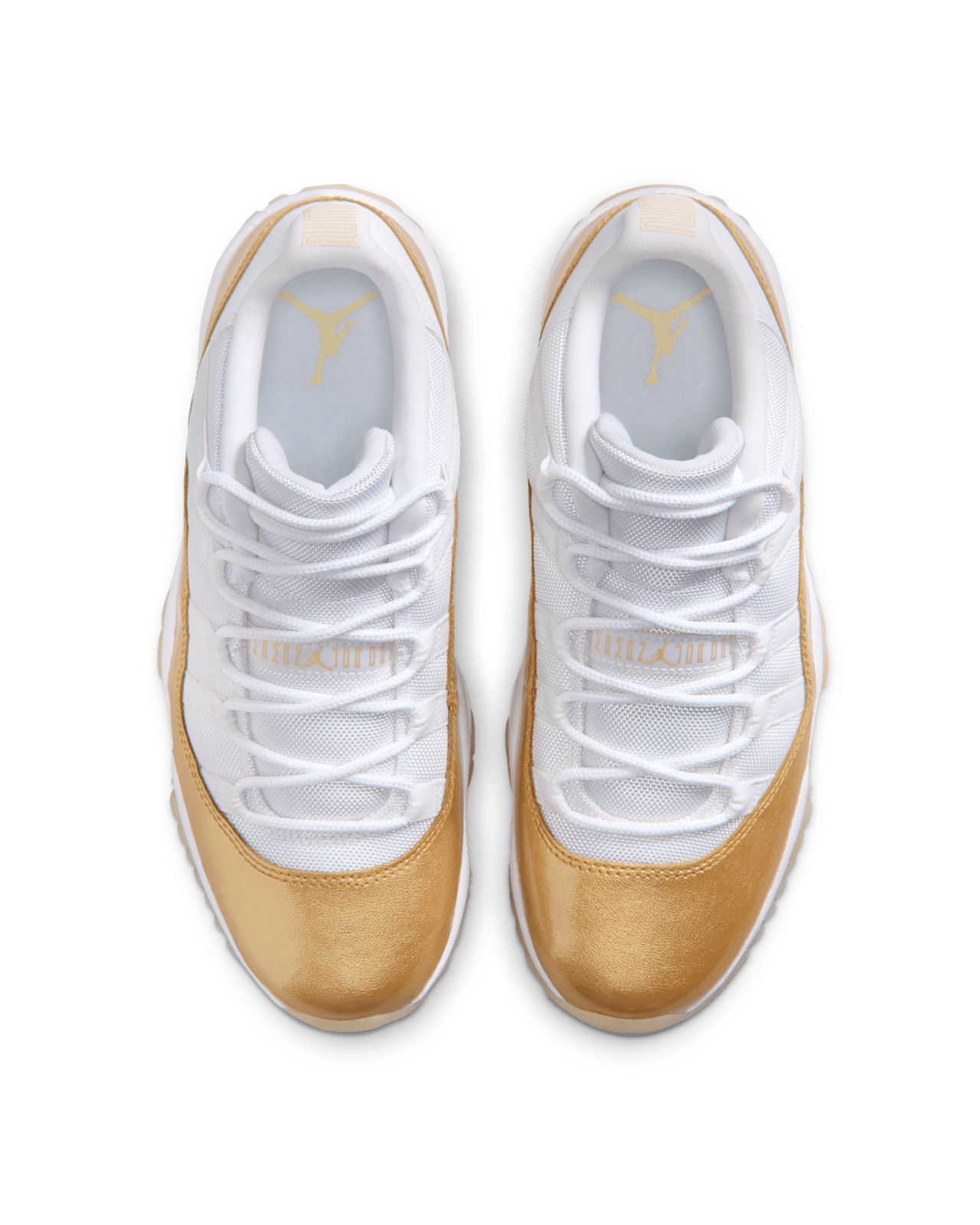 【NIKE公式】レディース エア ジョーダン 11 LOW "Mother's Day" 'White and Metallic Gold' (AH7860-102) 発売日
