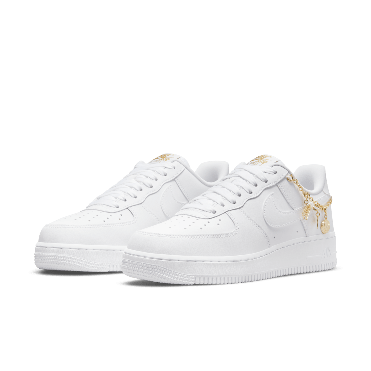 【NIKE公式】レディース エア フォース 1 'White Pendant' (DD1525-100 / WMNS AF 1 '07 LX)