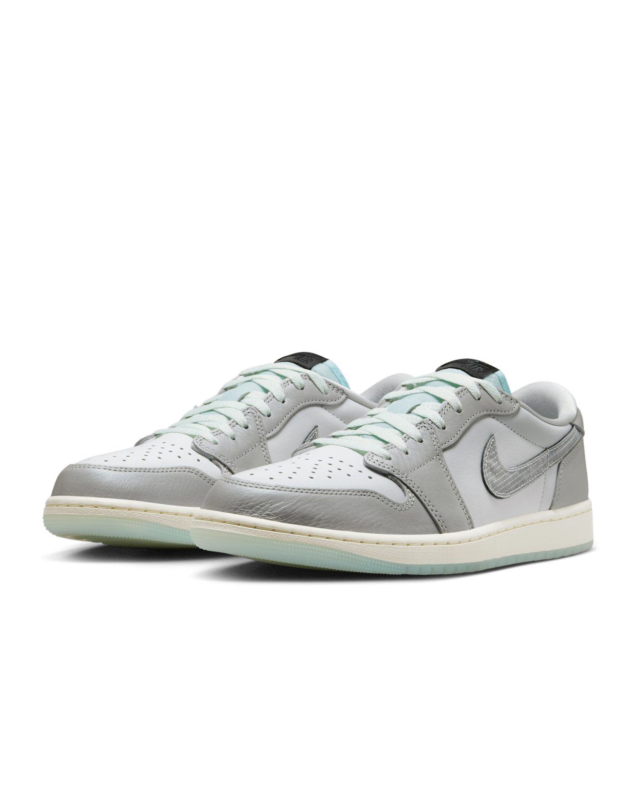 【NIKE公式】エア ジョーダン 1 LOW "Lunar New Year" 'Photon Dust' (HF3144-100 / AJ 1 RETRO LOW OG CNY)