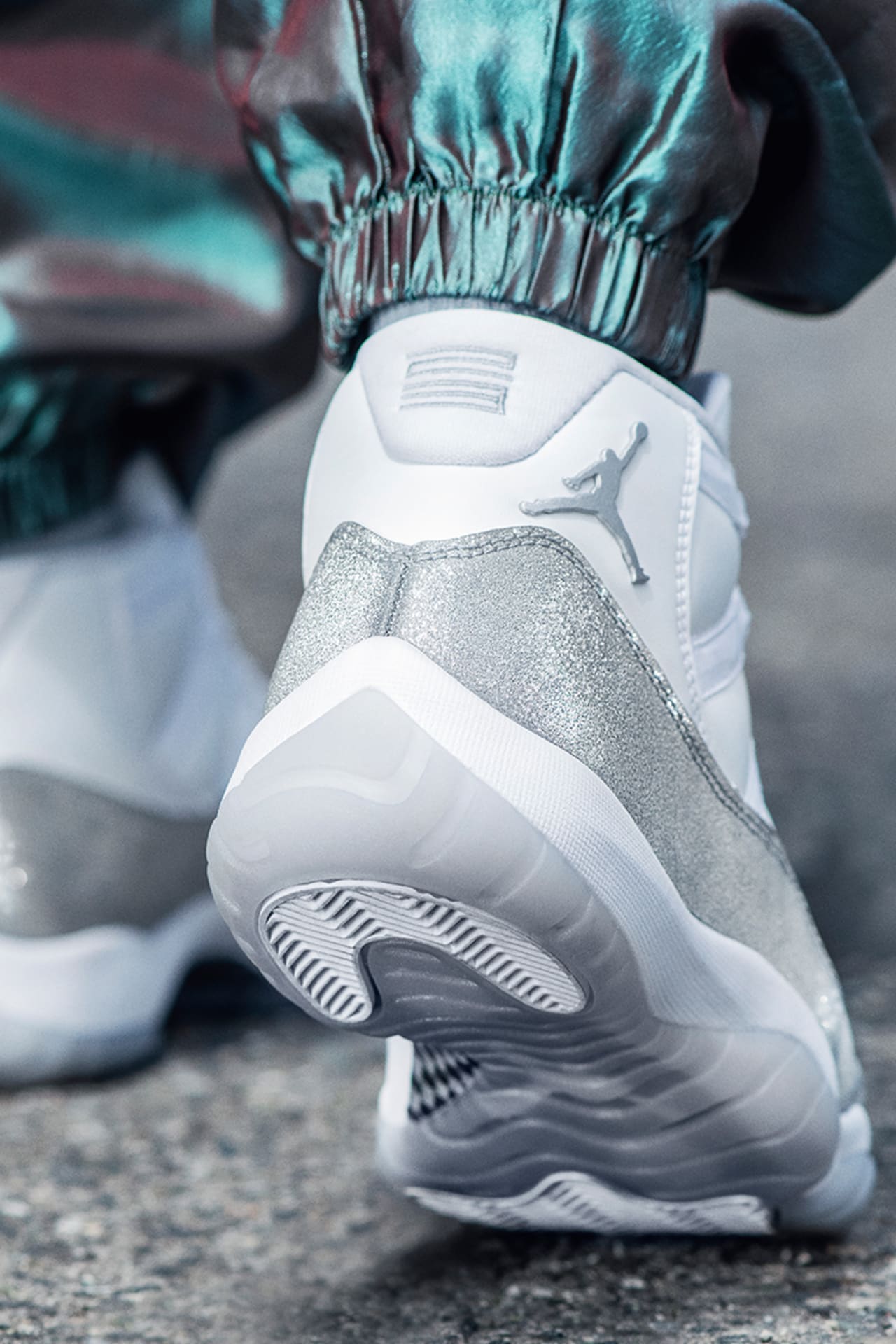 Air Jordan 11 'Vast Grey/Silver' Release Date