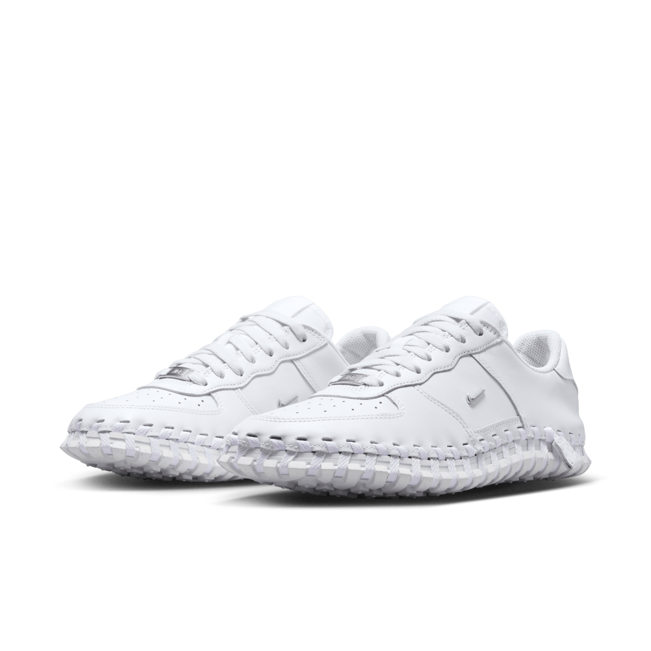 วันเปิดตัว J Force 1 "White" (DR0424-100)