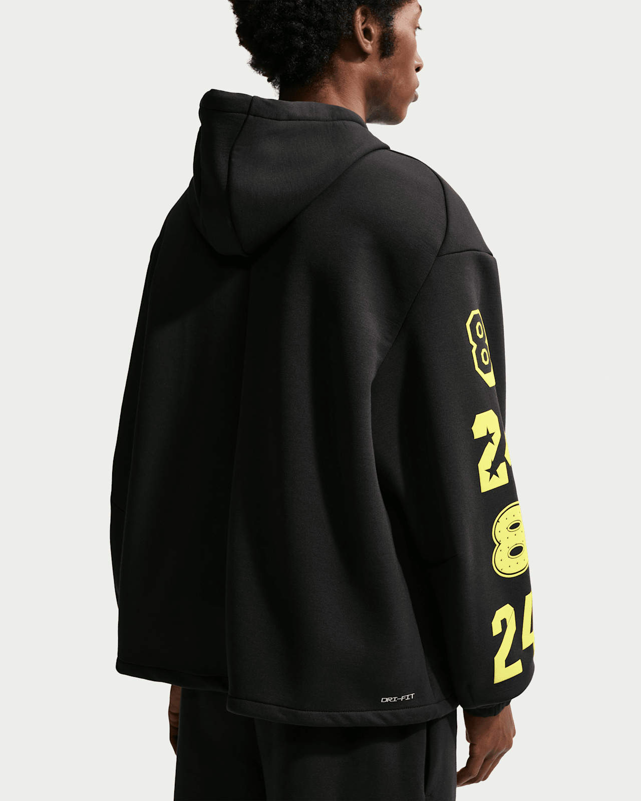 วันเปิดตัว Kobe Apparel Collection