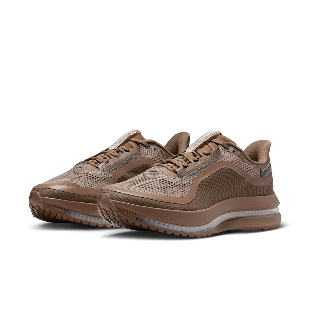 Releasedatum för Pegasus Premium "Caldera Brown" (IQ5691-200)