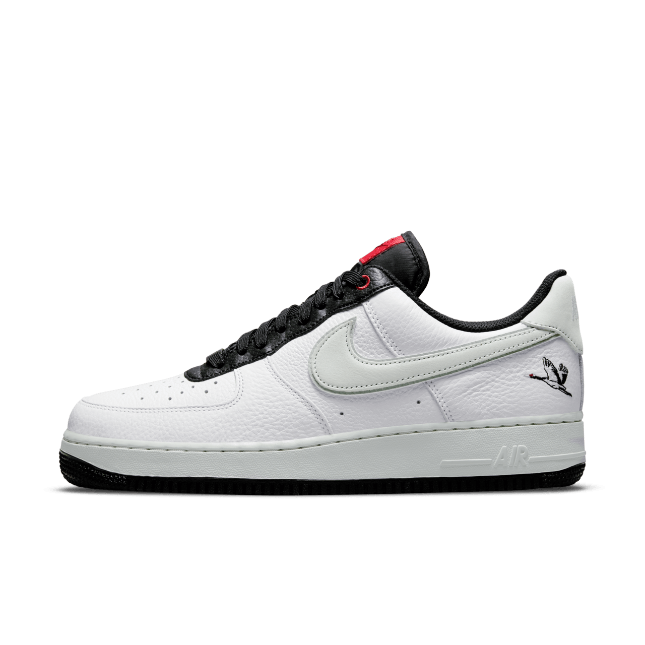 【NIKE公式】エア フォース 1 '07 LX 'Crane' (DA8482-100 / AF 1 '07 LX)