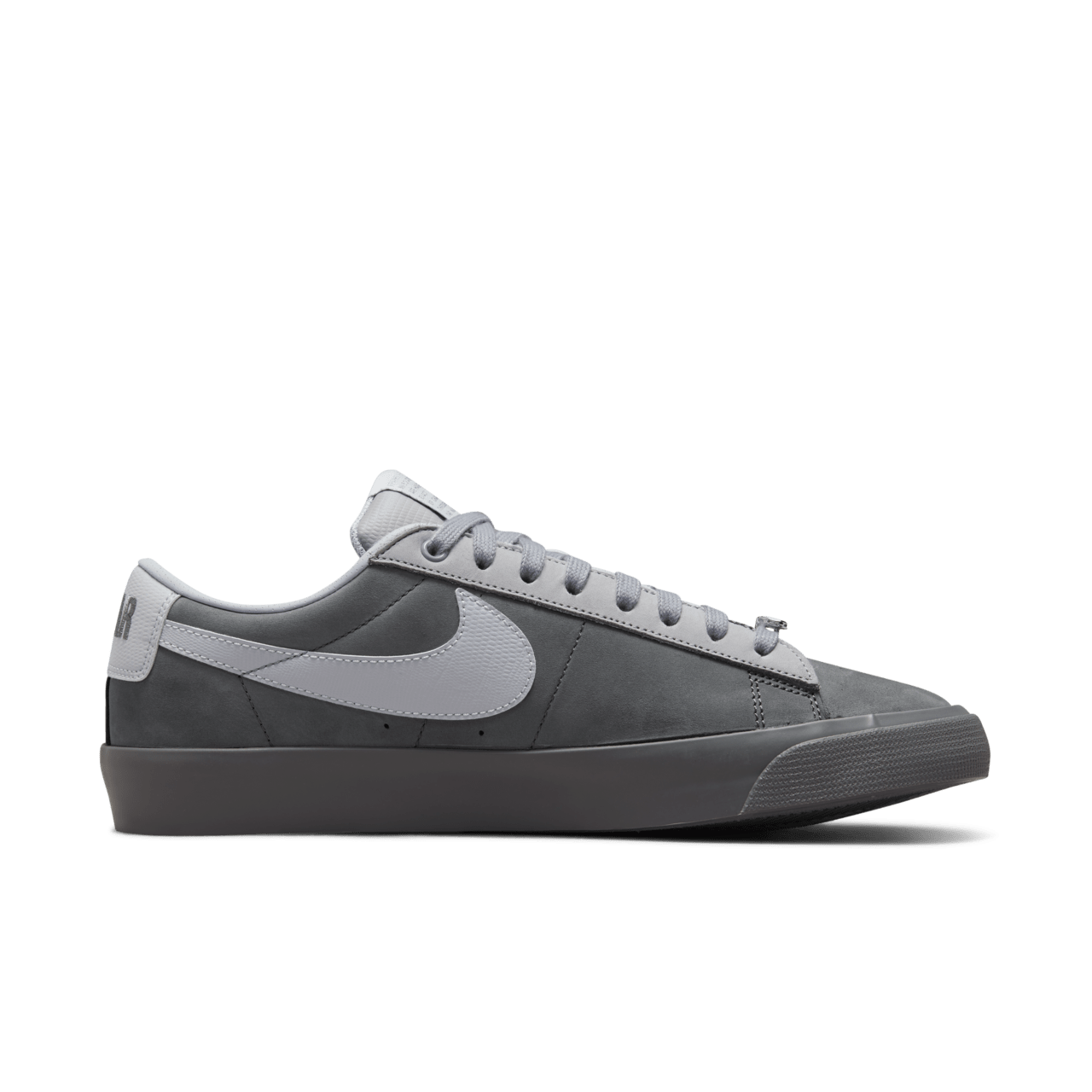 Fecha de lanzamiento del SB Blazer Low x FPAR "Cool Grey" (DN3754-001)