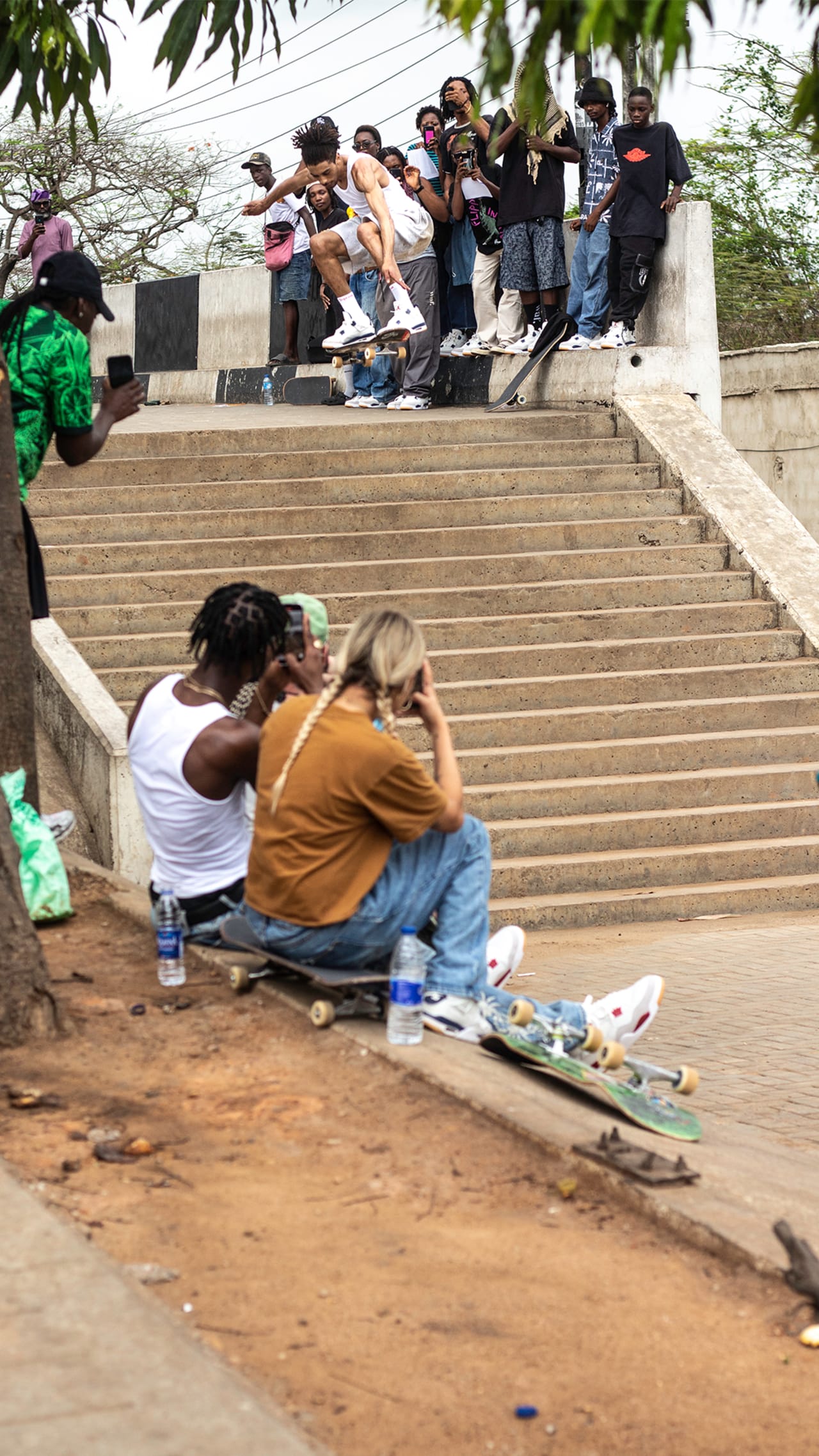 Data de llançament de les Nike SB x Air Jordan 4 "Navy" (DR5415-100)