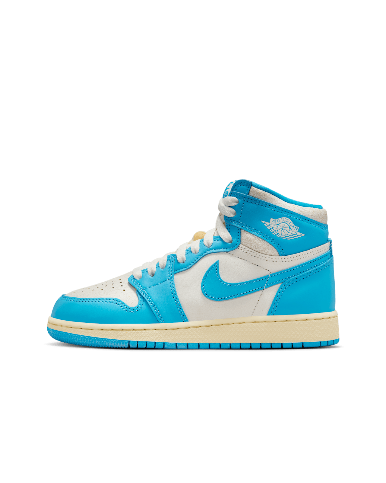 【NIKE公式】エア ジョーダン 1 HIGH OG 'UNC Reimagined' (DZ5485-402 / AJ 1 RETRO HI OG RMSTD)