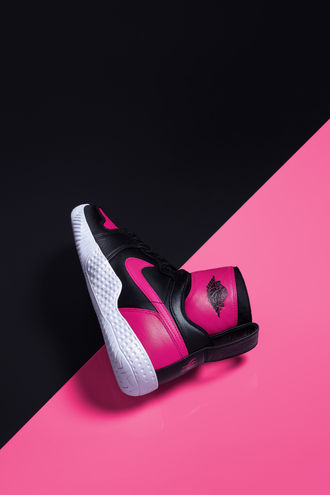 NikeCourt Flare AJ1 "Black &amp; Hyper Pink" til kvinder