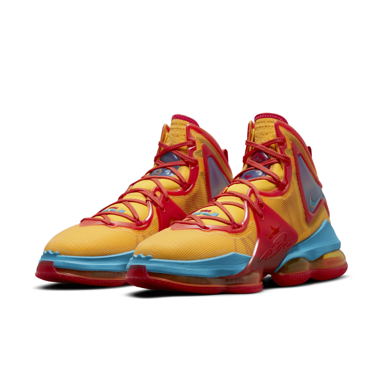 วันเปิดตัว LeBron 19 “Uniform Hook”