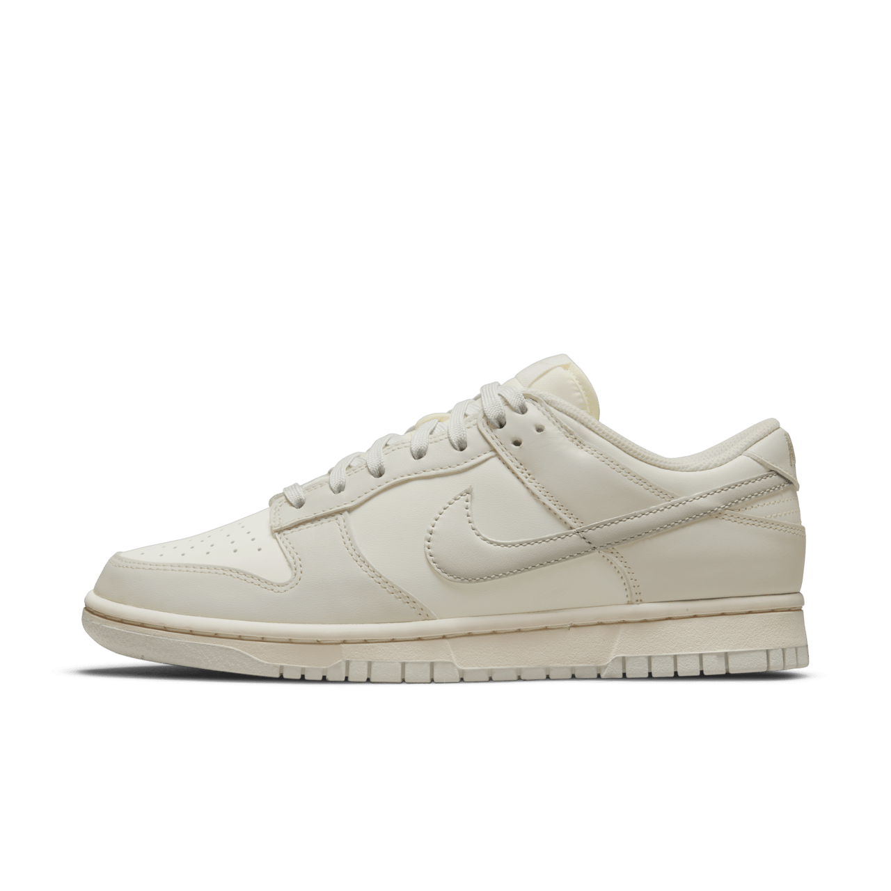 วันเปิดตัว Dunk Low “Light Bone” ผู้หญิง