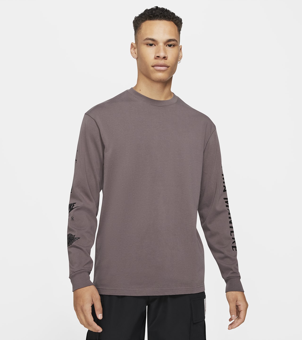 วันเปิดตัวJordan x A Ma Maniére Apparel Collection