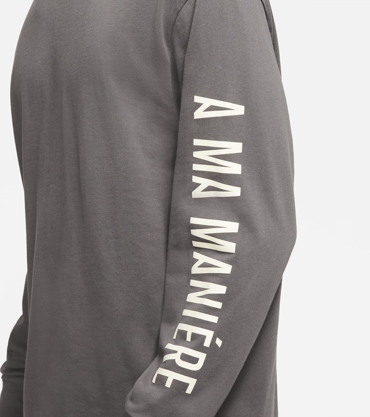 วันเปิดตัวJordan x A Ma Maniére Apparel Collection