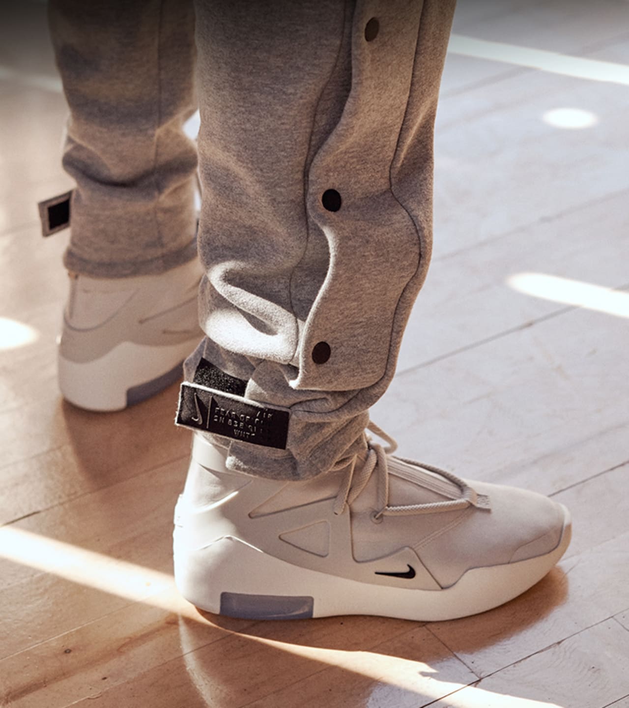 Date de sortie de la Nike Air Fear of God 1 Light Bone Black Nike SNKRS