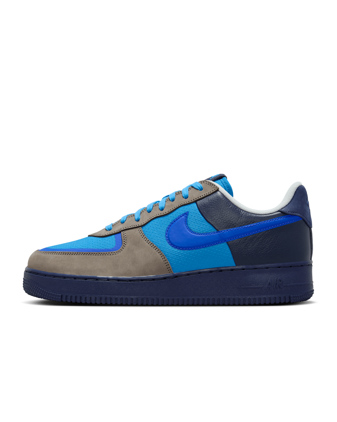 Ημερομηνία κυκλοφορίας του Air Force 1 Low x Stash "Soft Grey and Harbor Blue" (HF5516-001)