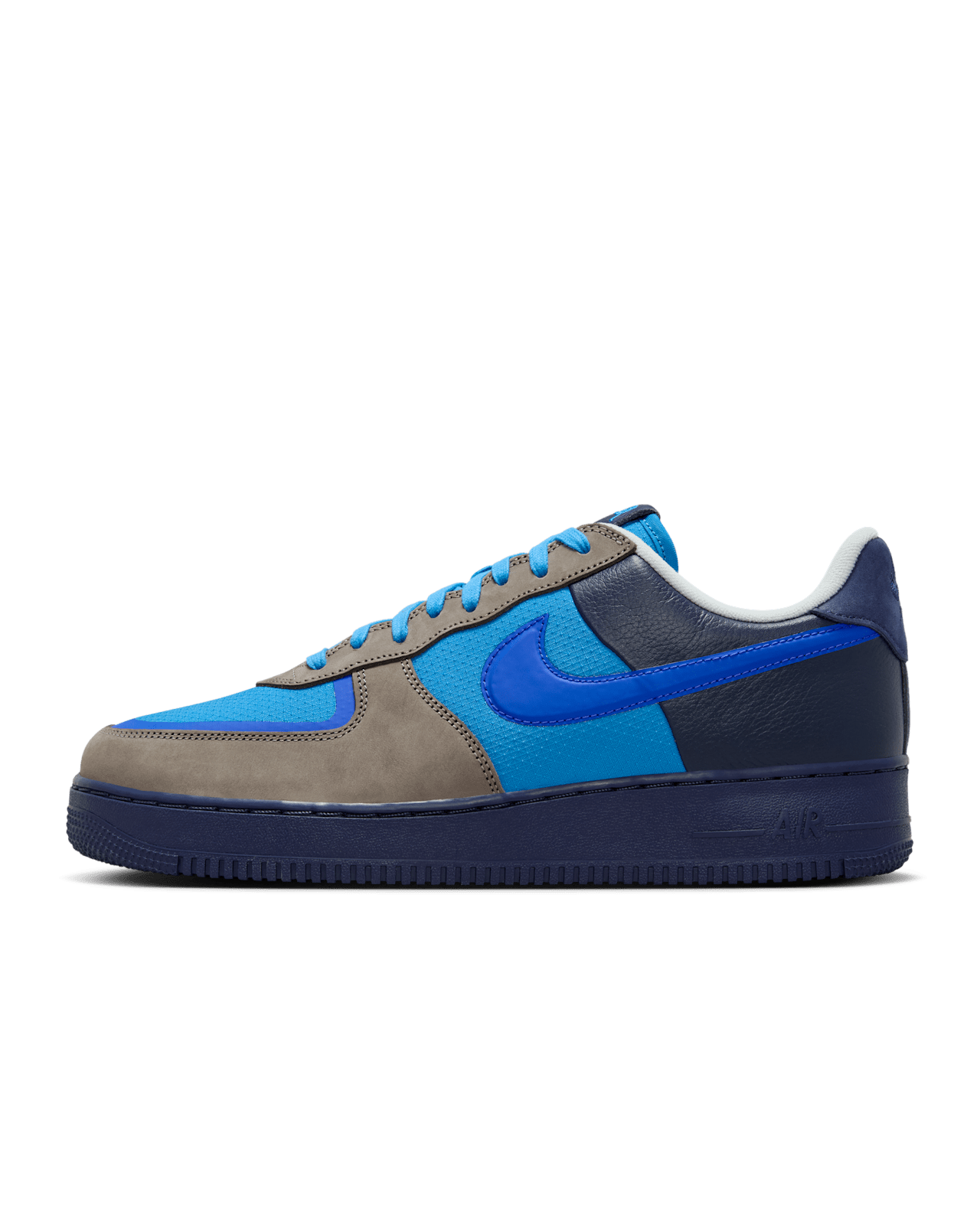 Lanceringsdato for Air Force 1 Low x Stash "Soft Grey and Harbor Blue" (HF5516-001)