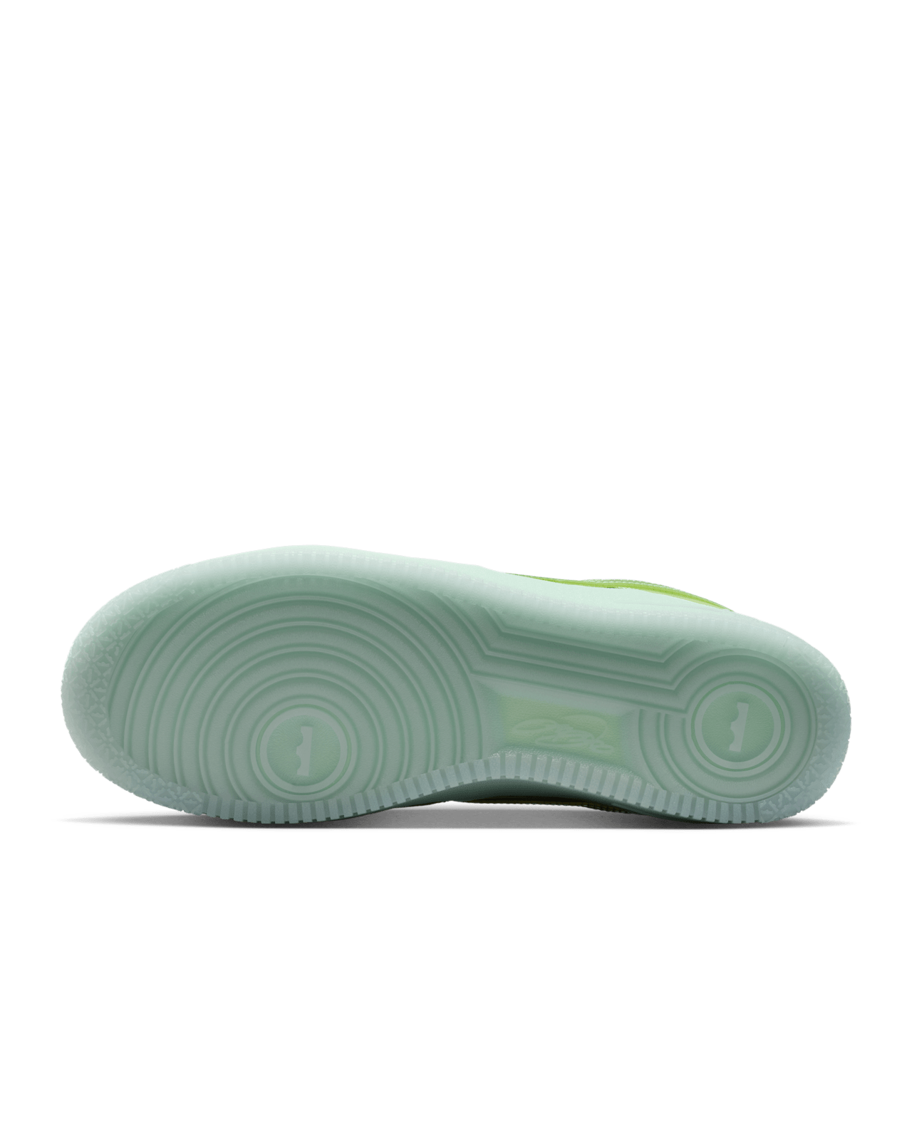 Fecha de lanzamiento de los Air Force 1 x LeBron "Voltage Green" (IQ5368-300)