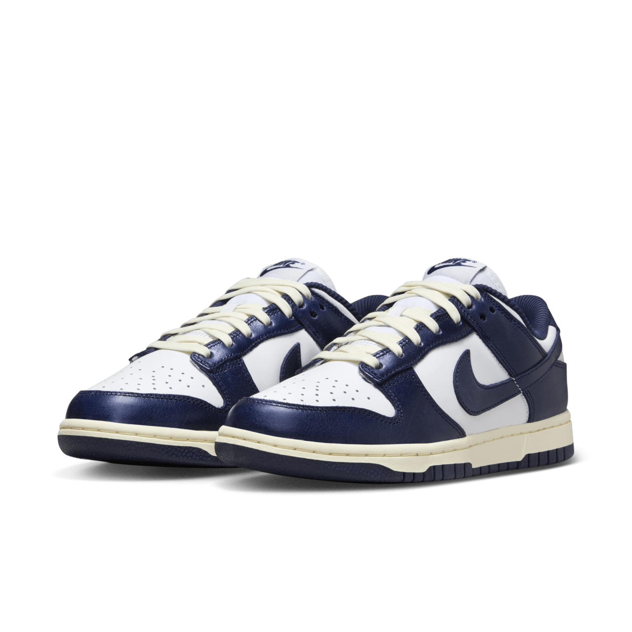 Fecha de lanzamiento del Dunk Low "Midnight Navy and White" (FN7197-100) 