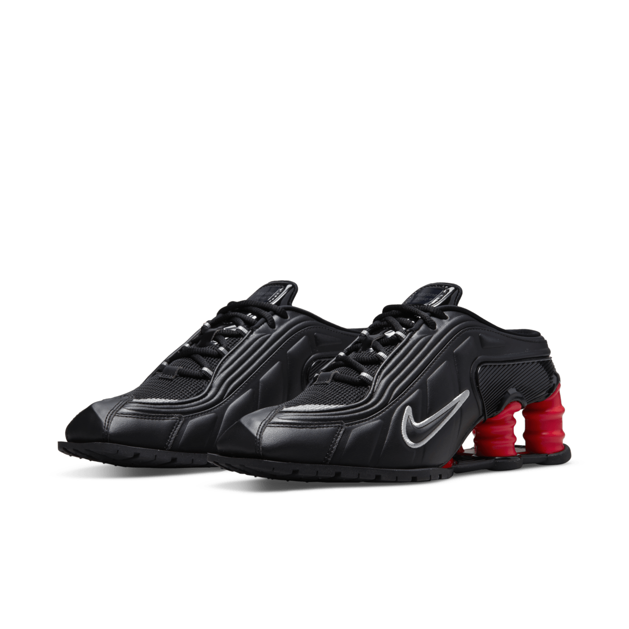 Date de sortie de la Shox MR4 x Martine Rose « Black » (DQ2401-001)