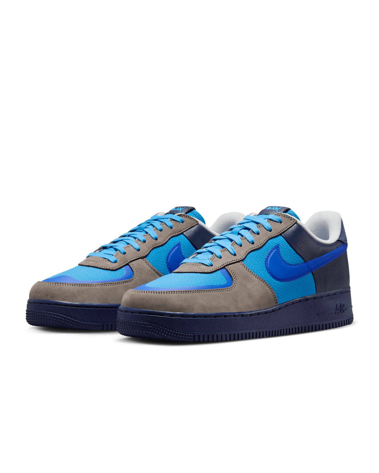 Lanceringsdato for Air Force 1 Low x Stash "Soft Grey and Harbor Blue" (HF5516-001)