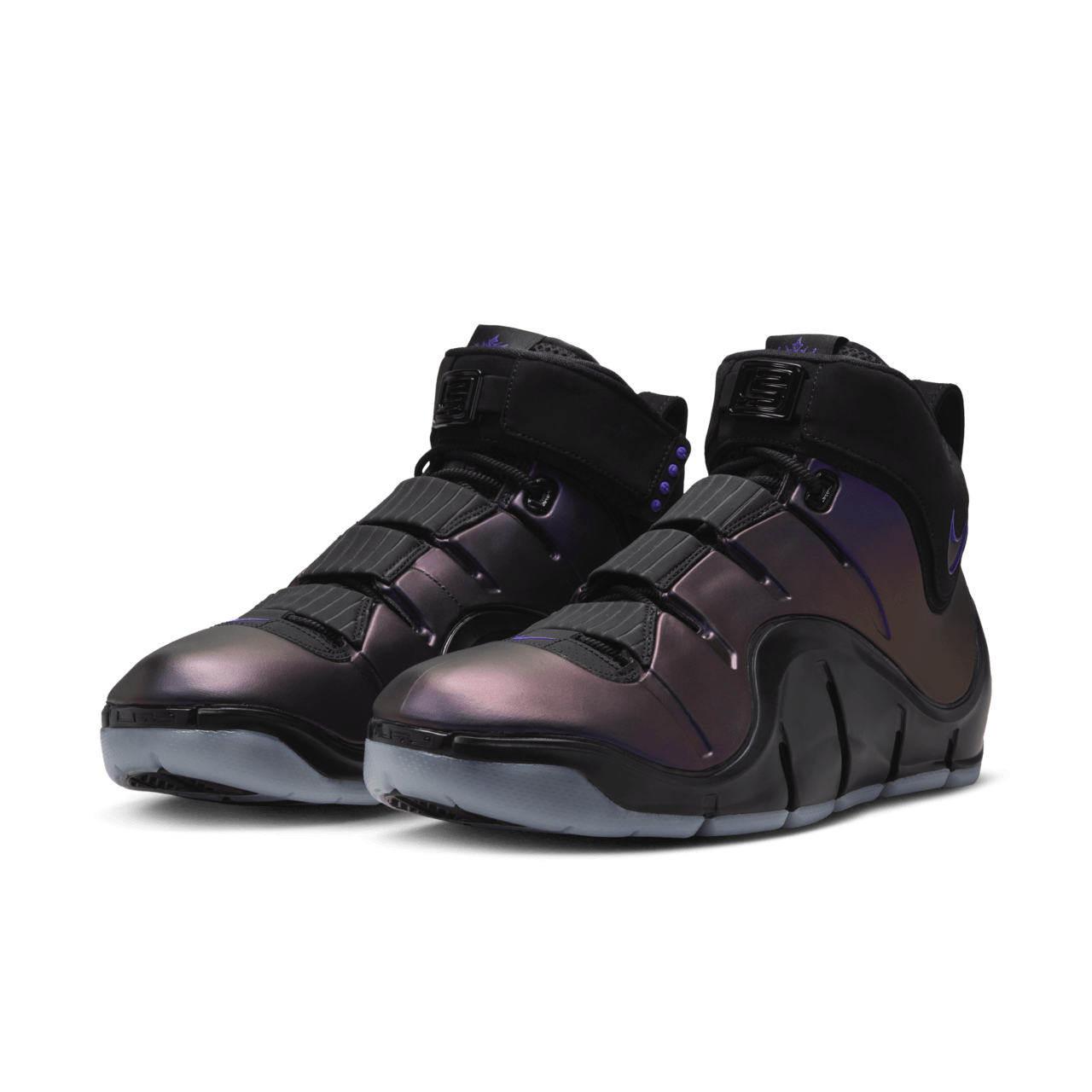 Lanceringsdato for Zoom LeBron IV "Black and Varsity Purple" (FN6251-001)