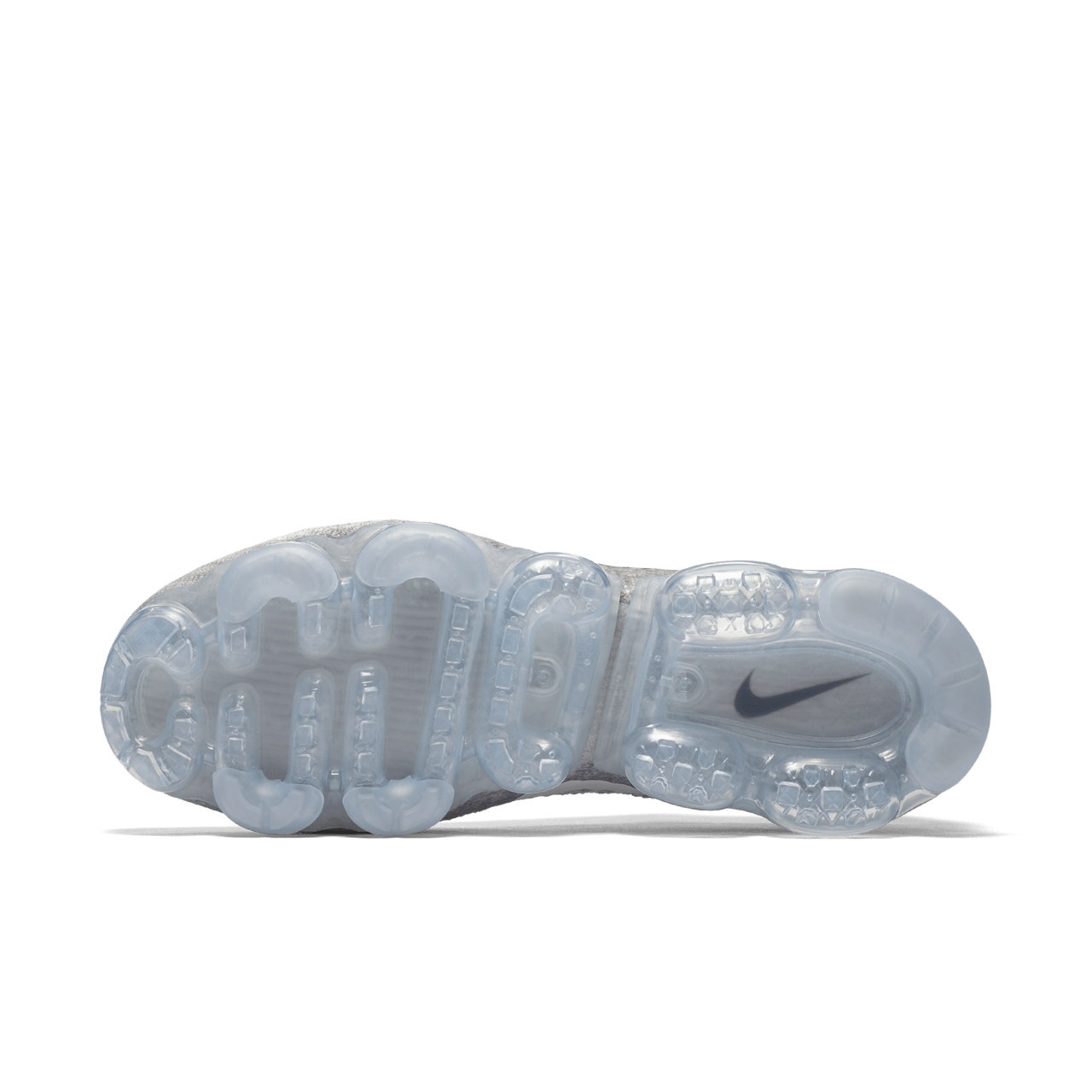 Nike vapormax flyknit grey and white best sale