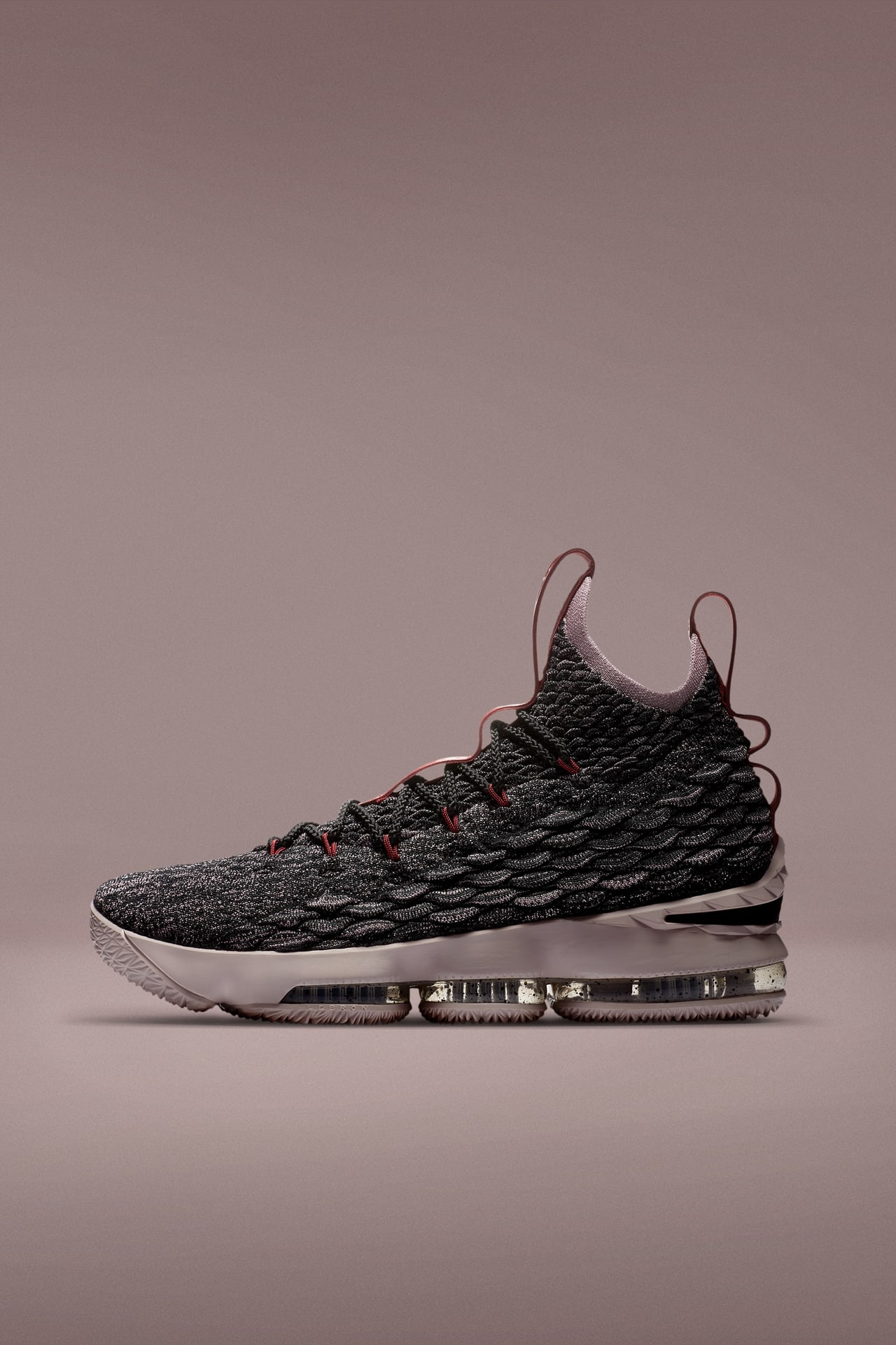 LEBRON 15