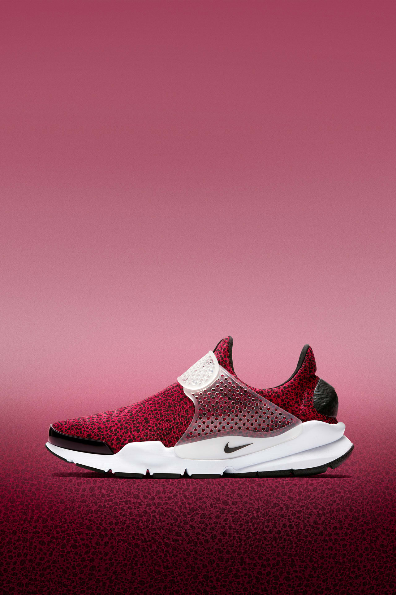 Nike sock dart red and black hotsell