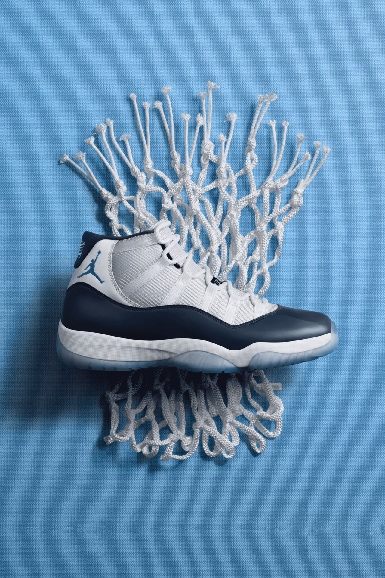 Jordan 11 white and navy hotsell