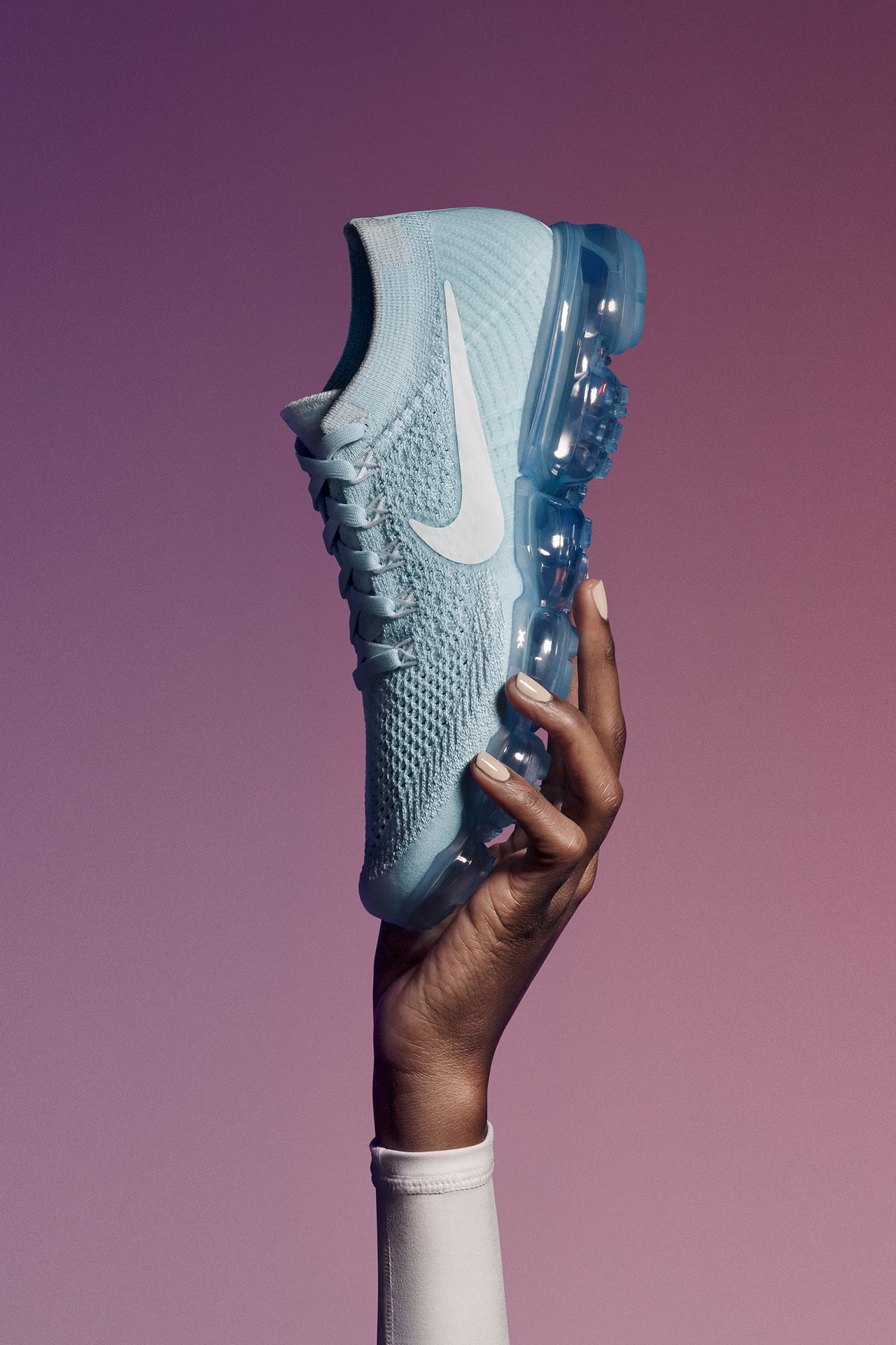 レディース ナイキ エア ヴェイパーマックス フライニット Day to Night 'Glacier Blue'. Nike SNKRS