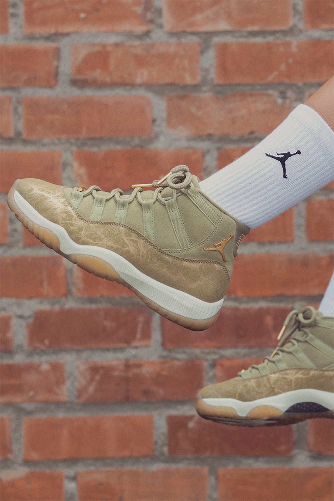 Air jordan retro 11 olive green online