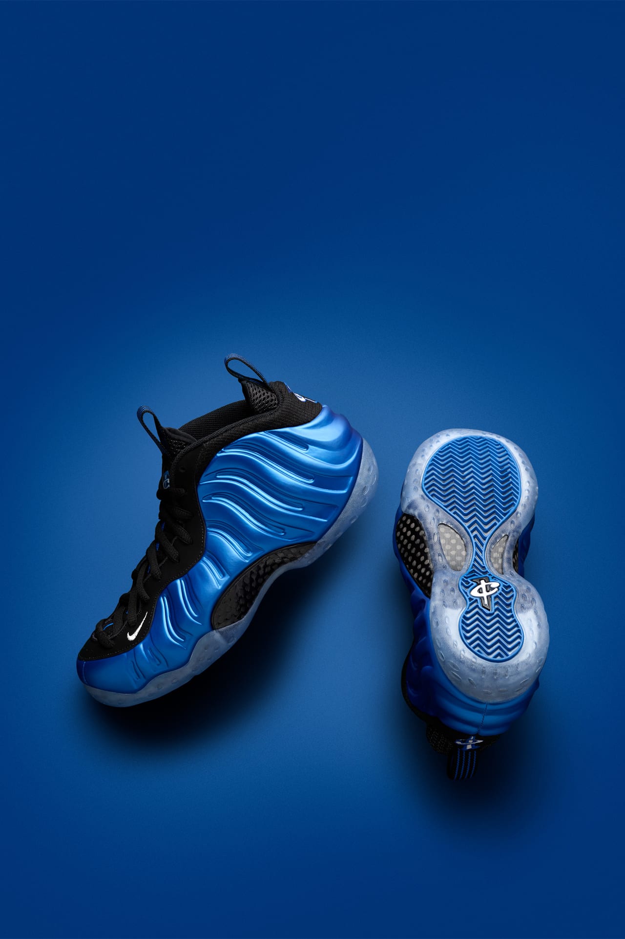 Dark neon royal foamposite online