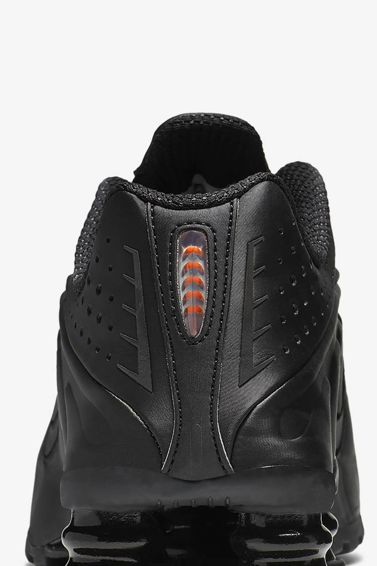 Shox R4 'Black' (AR3565-004) release date