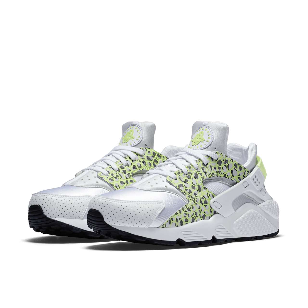 Women s Nike Air Huarache Run Ghost Green Nike SNKRS