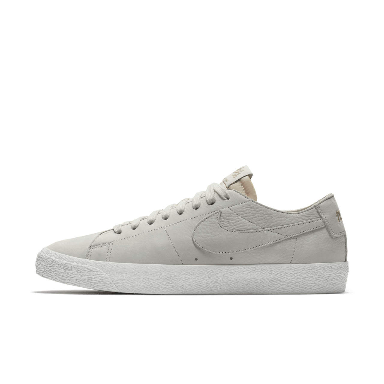 SB ZOOM BLAZER LOW DECON