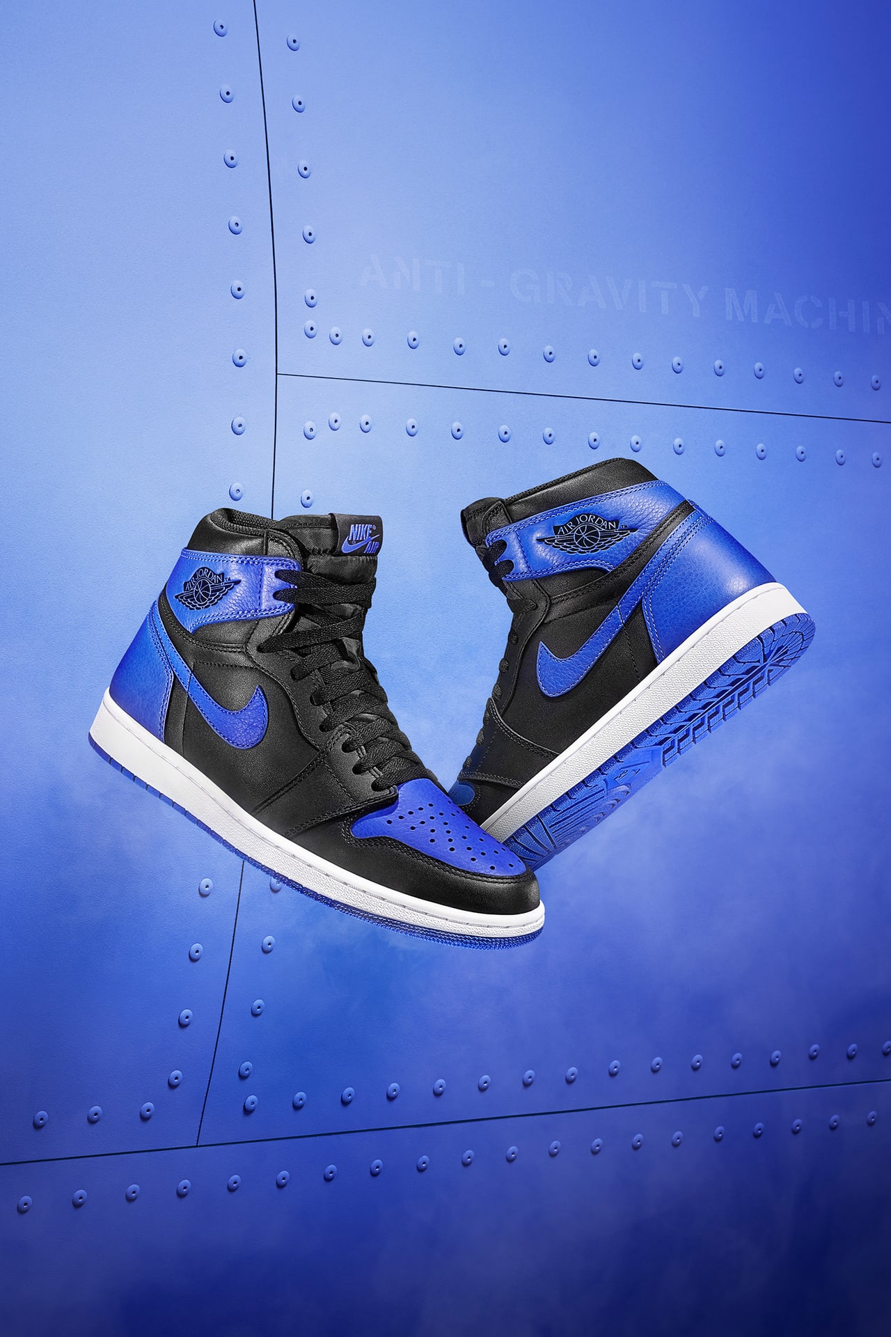 Air jordan 1 retro high royal blue deals