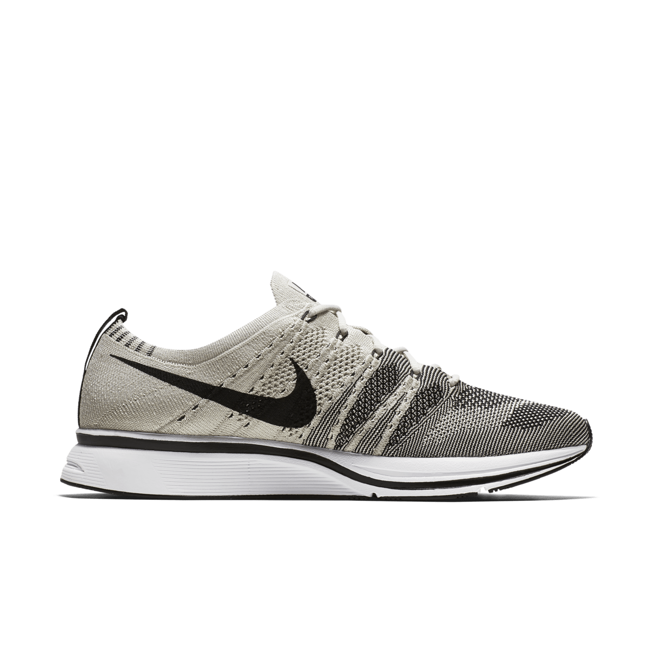 FLYKNIT TRAINER